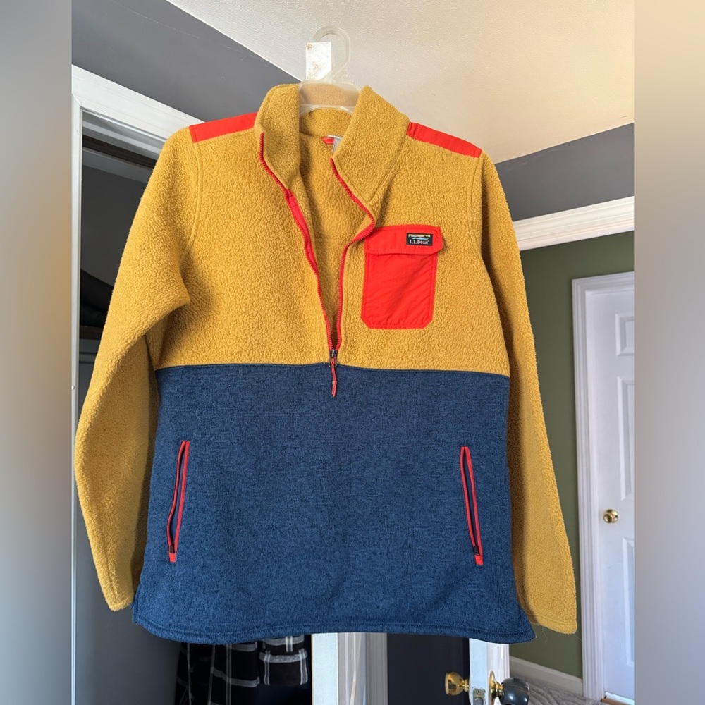L.L. Bean Yellow and Blue Fleece Pullover